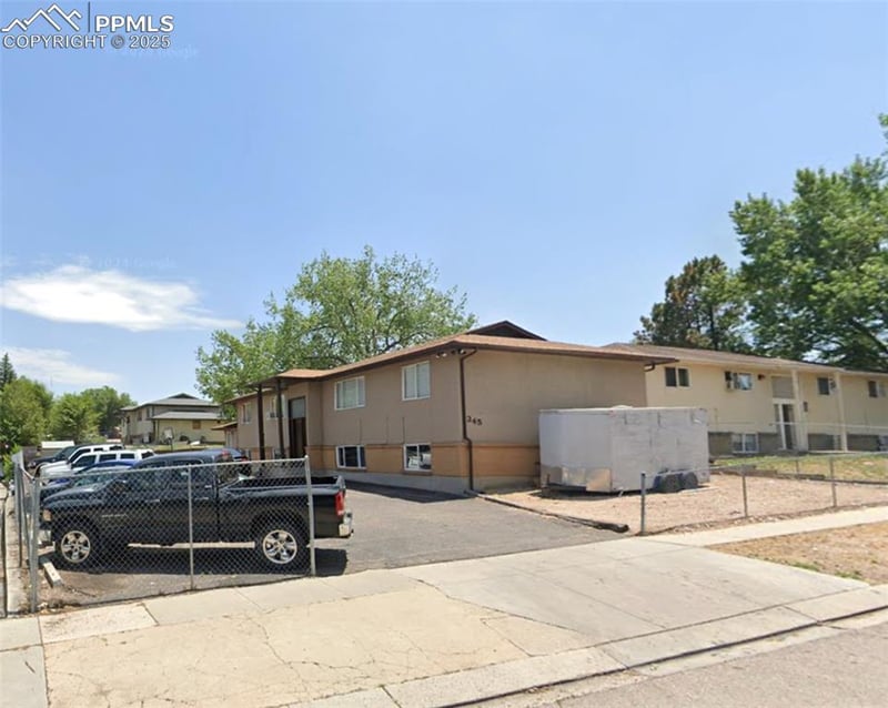 345 Vehr Dr, Colorado Springs, CO 80916