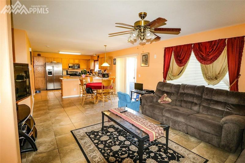 3451 Tail Spin Dr, Colorado Springs, CO 80916