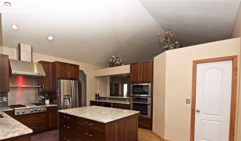 34513 W Columbine Trl, Elizabeth, CO 80107