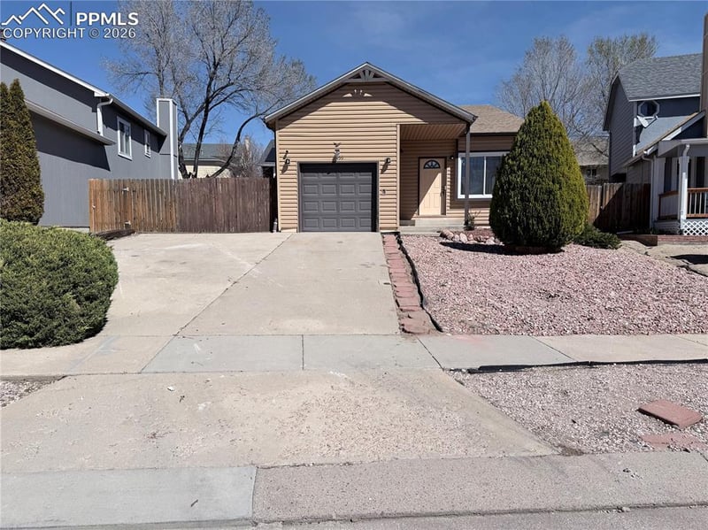 3455 Foxridge Dr, Colorado Springs, CO 80916