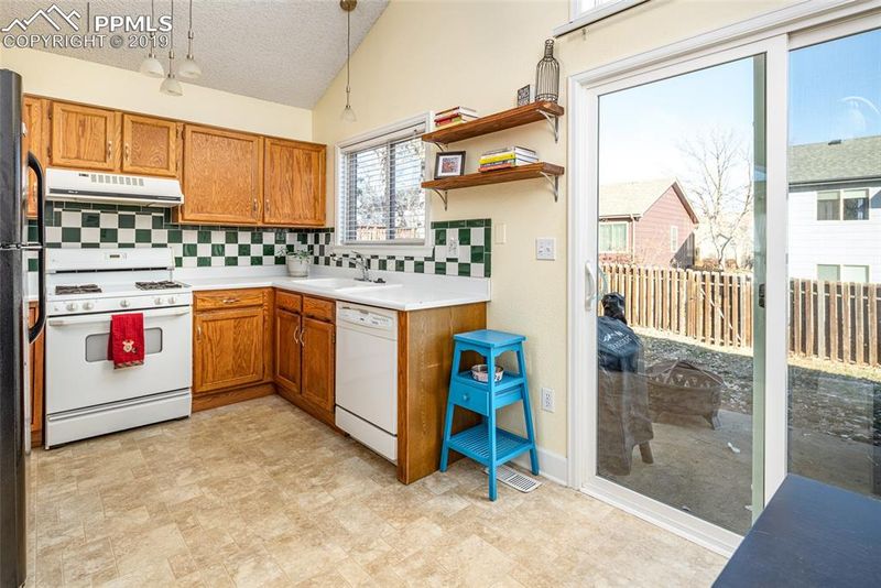 3460 Cedarhurst Way, Colorado Springs, CO 80918