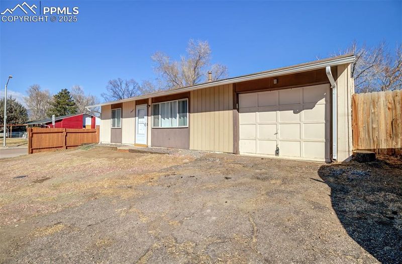3467 Springnite Dr, Colorado Springs, CO 80916