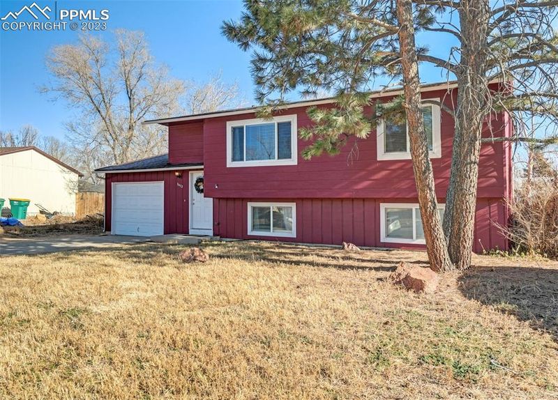 3472 Colony Hills Rd, Colorado Springs, CO 80916
