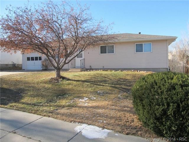 349 Longfellow Dr, Colorado Springs, CO 80910