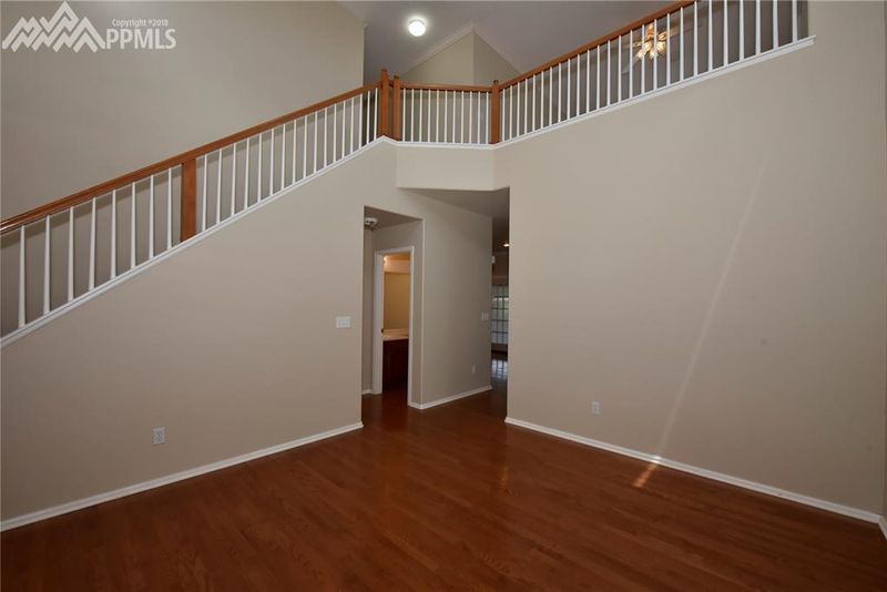 3499 Tail Spin Dr, Colorado Springs, CO 80916