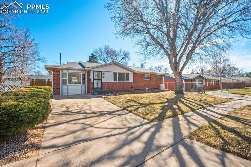 35 S Roosevelt St, Colorado Springs, CO 80910