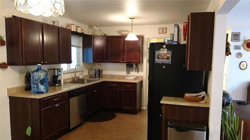35 Willis Dr, Colorado Springs, CO 80911