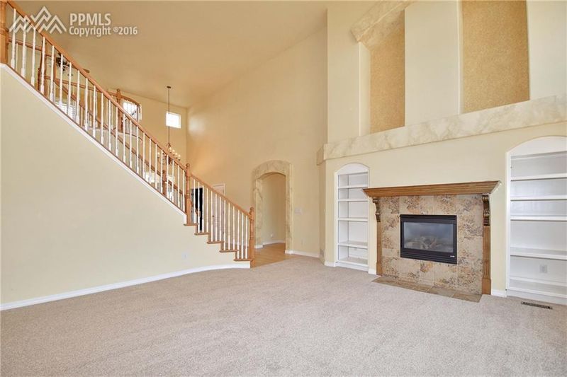350 Saber Creek Dr, Monument, CO 80132