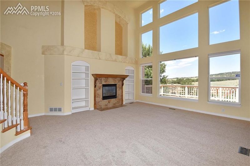 350 Saber Creek Dr, Monument, CO 80132
