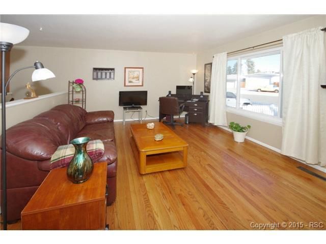 3512 Corbett Ln, Colorado Springs, CO 80907