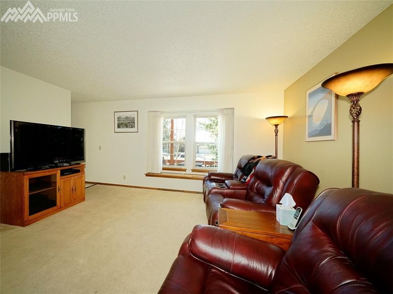 3515 Windjammer Dr, Colorado Springs, CO 80920