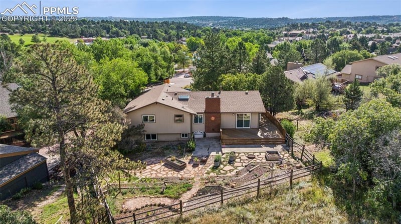 352 Waco Ct, Colorado Springs, CO 80919