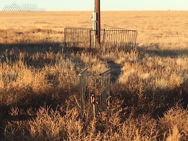 35294 Shear Rd, Yoder, CO 80864