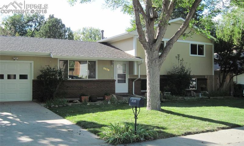 3530 Carousel Ln, Colorado Springs, CO 80917
