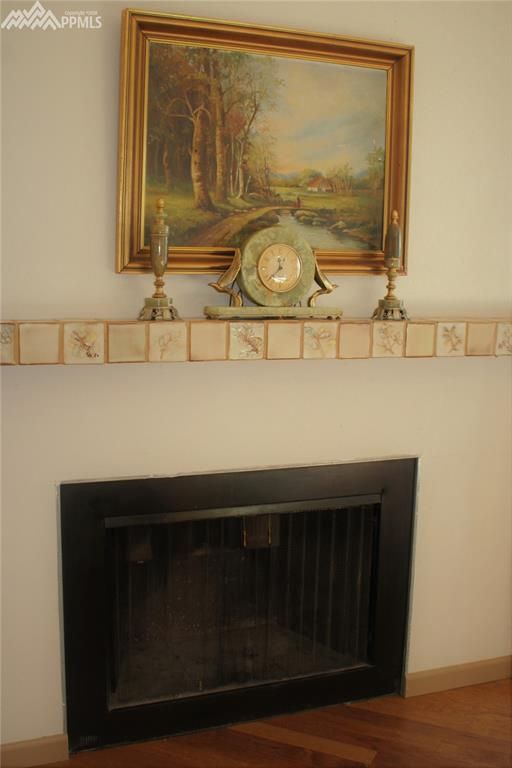 354 Raspberry Ln, Monument, CO 80132