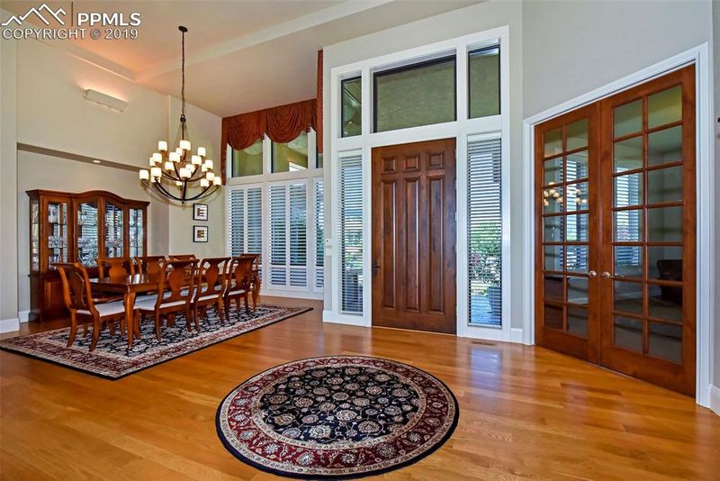 3545 Hill Cir, Colorado Springs, CO 80904