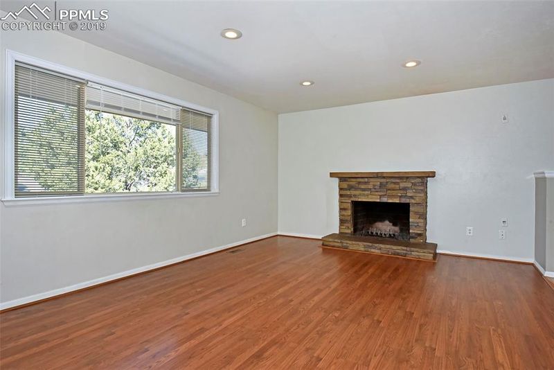 3545 Inspiration Dr, Colorado Springs, CO 80917