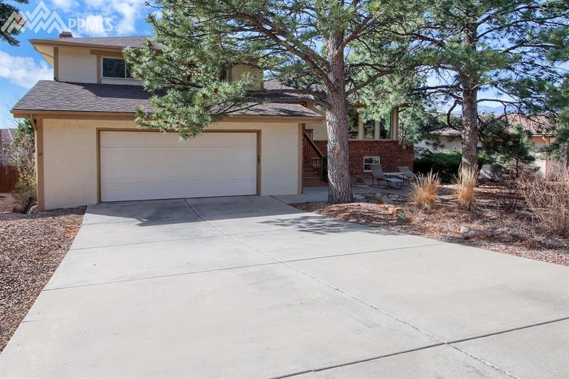355 Allegheny Pl, Colorado Springs, CO 80919