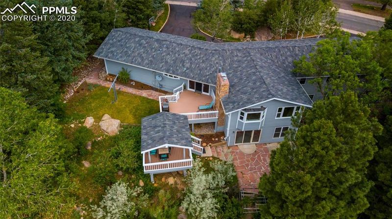 355 Oakhurst Ln, Colorado Springs, CO 80906