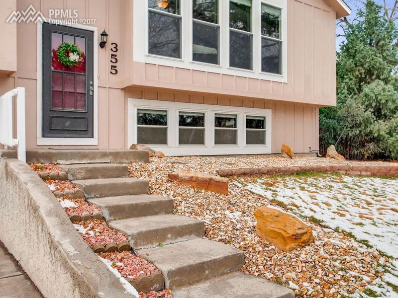 355 Silver Spring Ct, Colorado Springs, CO 80919