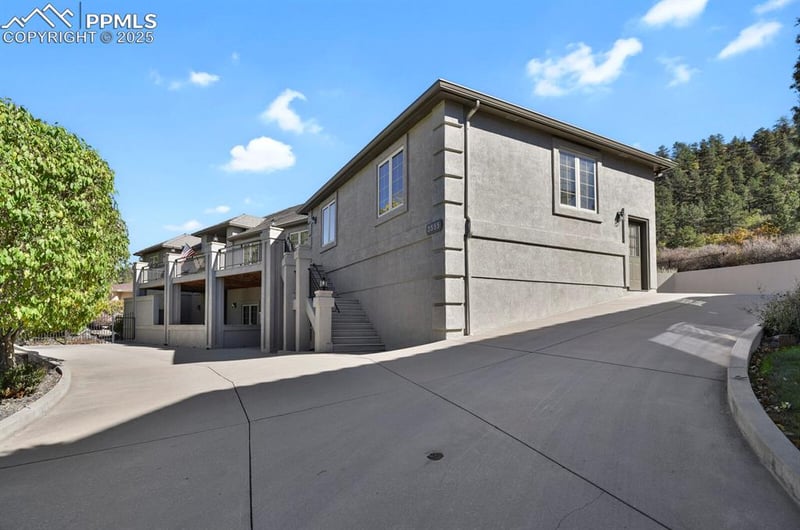 3555 Muirfield Dr, Colorado Springs, CO 80907