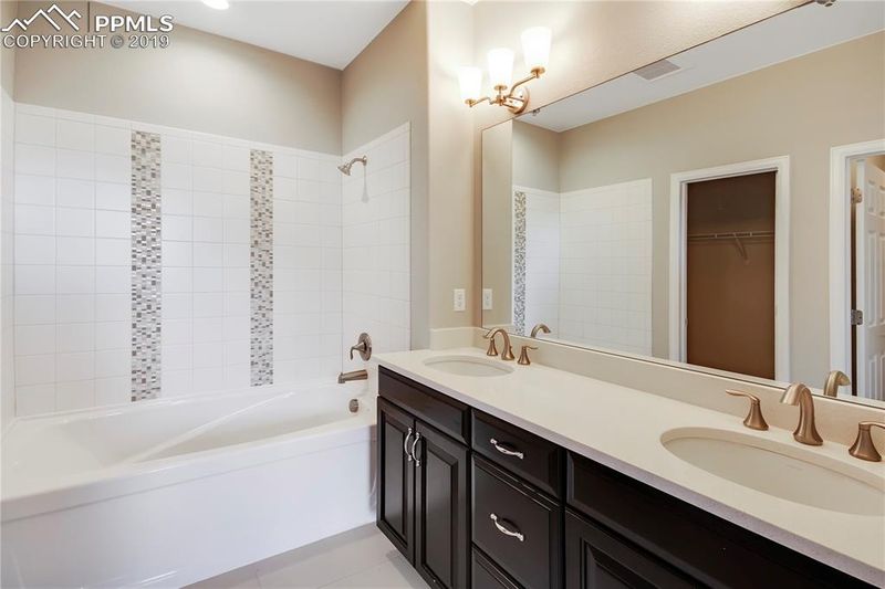 3578 S Lisbon Ct, Aurora, CO 80013