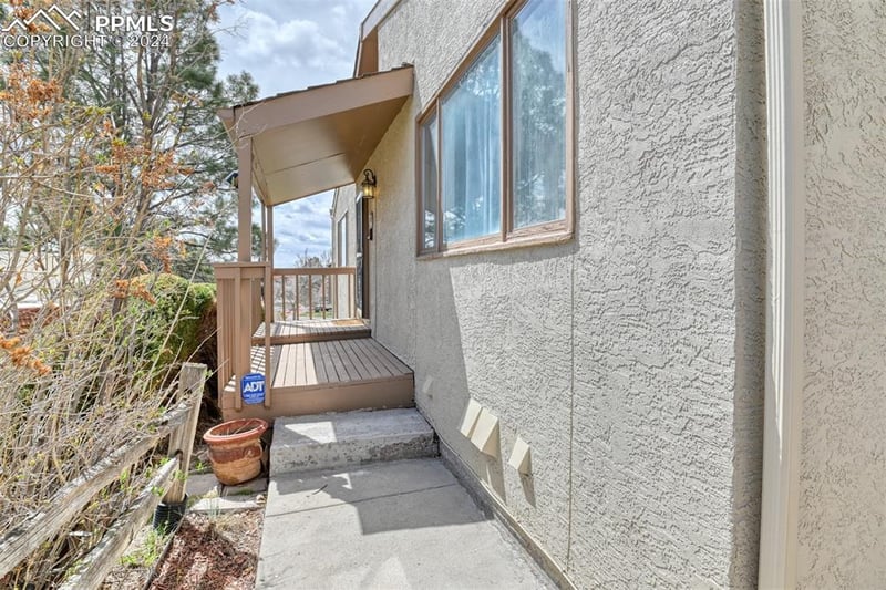 358 Mission Hill Way, Colorado Springs, CO 80921