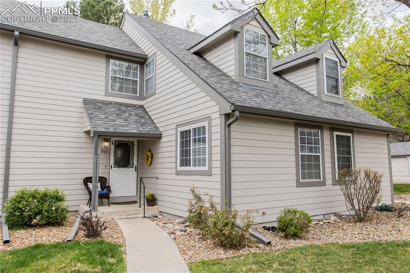 360 Cobblestone Dr, Colorado Springs, CO 80906