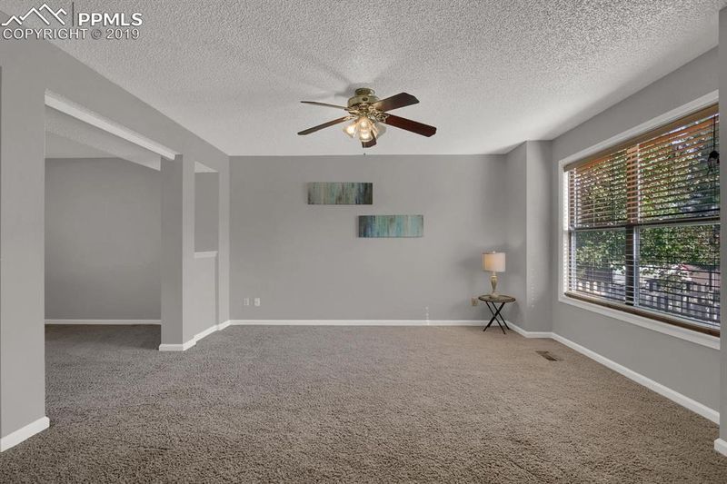 360 Putnam Dr, Colorado Springs, CO 80911