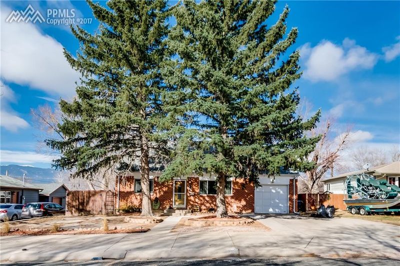 3604 Sheffield Ln, Colorado Springs, CO 80907