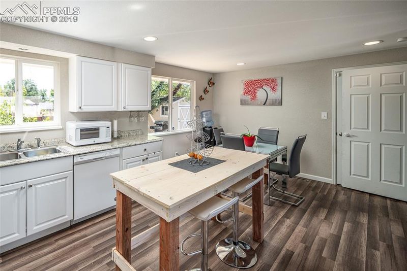3607 E Bijou St, Colorado Springs, CO 80909