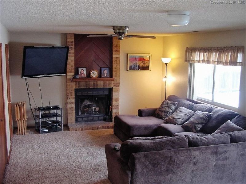 3610 Deep Haven Dr, Colorado Springs, CO 80920