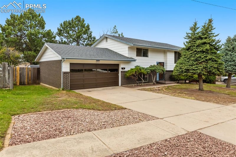 3611 Dundee Pl, Colorado Springs, CO 80910