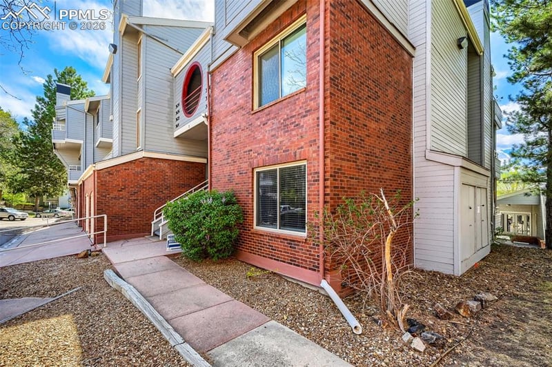 3616 Iguana Dr, Colorado Springs, CO 80910