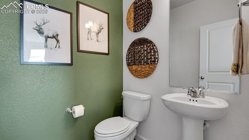3632 Evelyn Ln, Colorado Springs, CO 80907