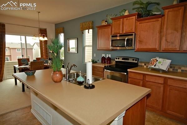 3635 Vineyard Cir, Colorado Springs, CO 80922