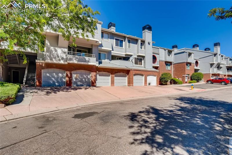 3640 Iguana Dr, Colorado Springs, CO 80910