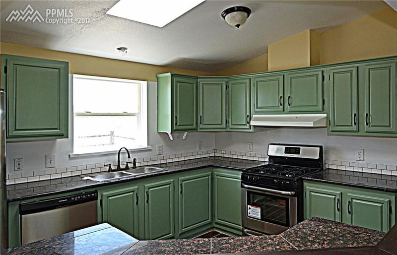 36440 Heavenly Vw, Yoder, CO 80864