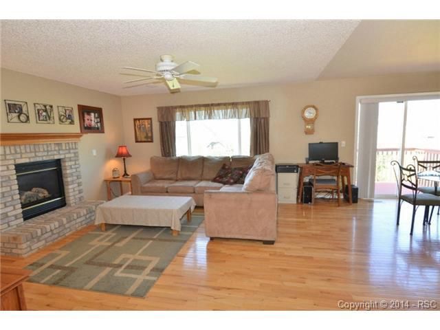 365 Oxbow Dr, Monument, CO 80132