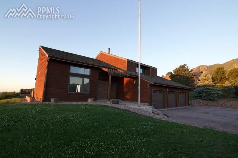 365 Thames Dr, Colorado Springs, CO 80906