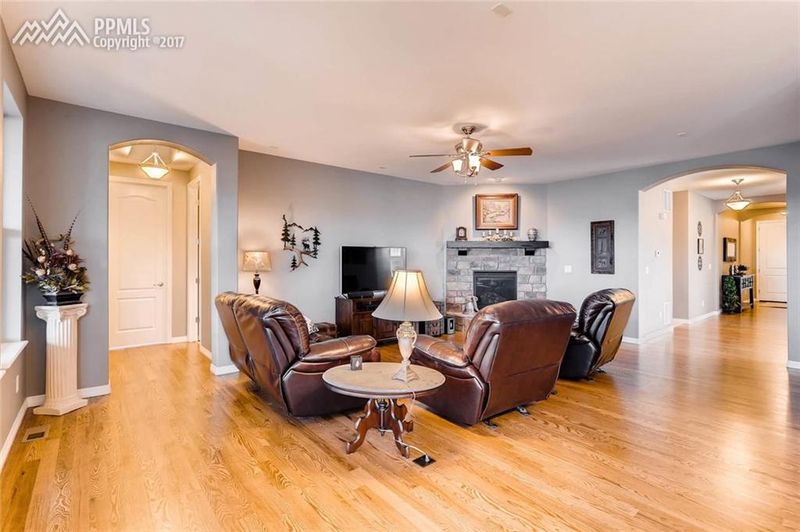 3655 Eveningglow Way, Castle Rock, CO 80104