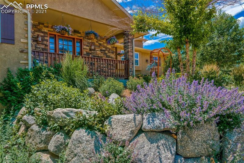 3655 Harmon Dr, Monument, CO 80132