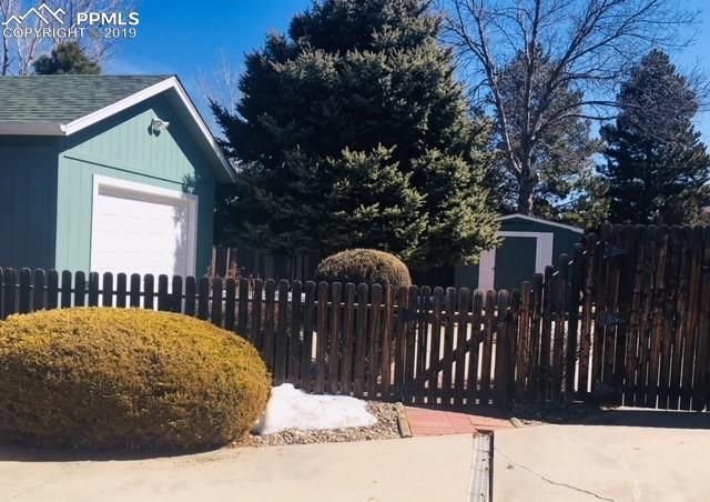 3665 E Wade Ln, Colorado Springs, CO 80917