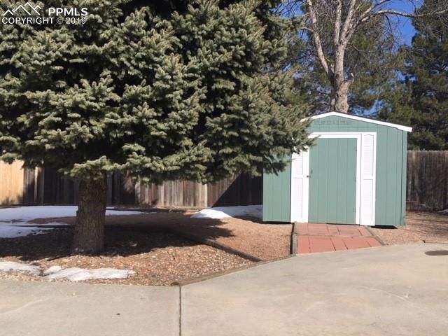 3665 E Wade Ln, Colorado Springs, CO 80917