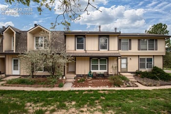 367 Raspberry Ln, Monument, CO 80132