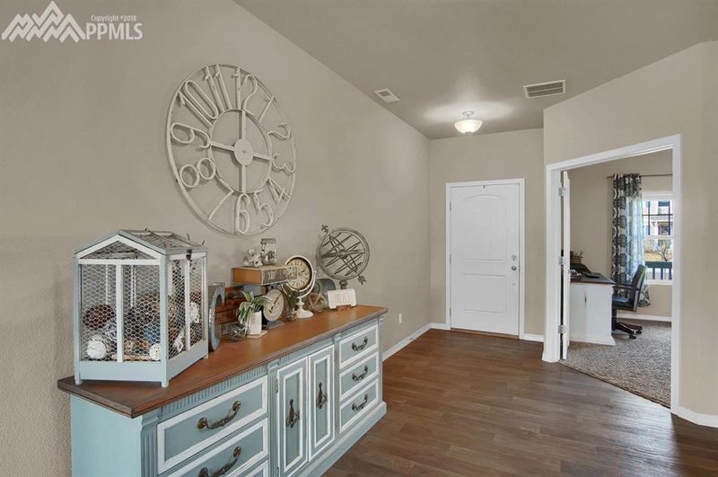 3684 Saguaro Cir, Colorado Springs, CO 80925