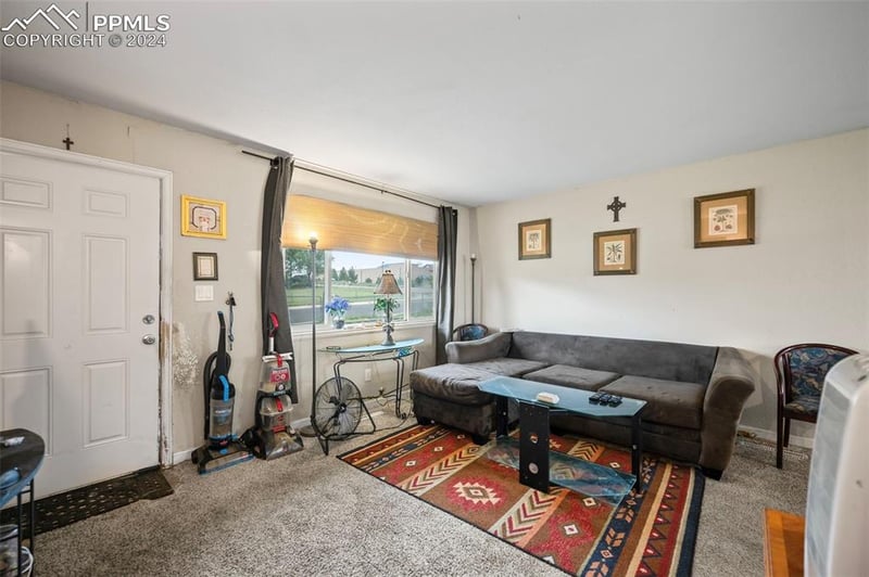 3685 Dogwood Dr, Colorado Springs, CO 80910