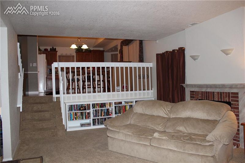 3695 Hickory Hill Dr, Colorado Springs, CO 80906
