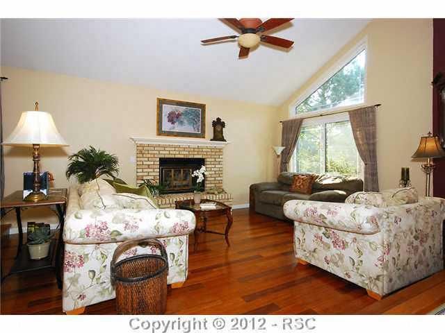 370 Brandywine Dr, Colorado Springs, CO 80906