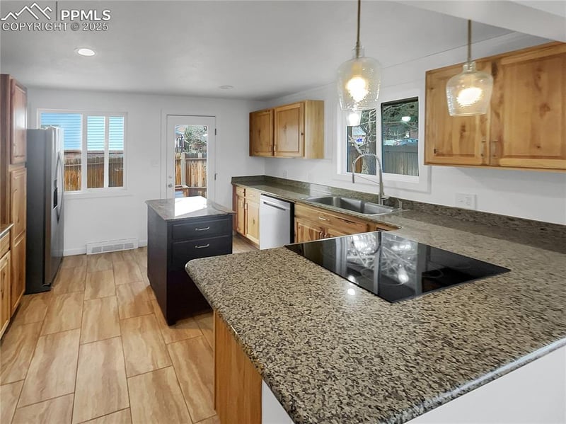 3706 Chestnut St, Colorado Springs, CO 80907